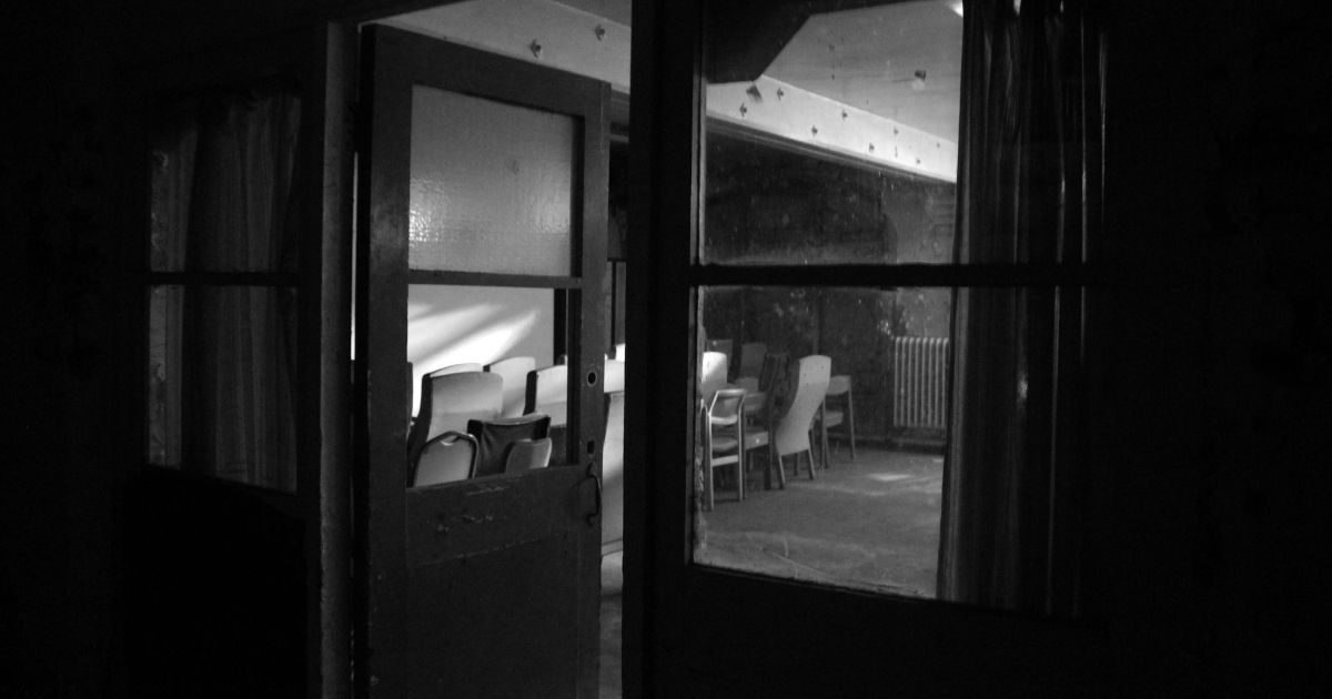 Manchester Evening News visit Newsham Park Asylum